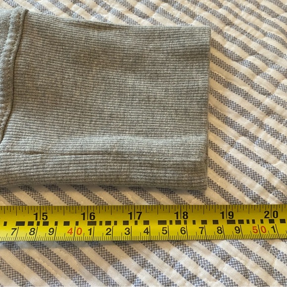 Vineyard Vines Women Crewneck Cotton Sweatshirt in Gray with Green Patch Medium - Picture 5 of 7